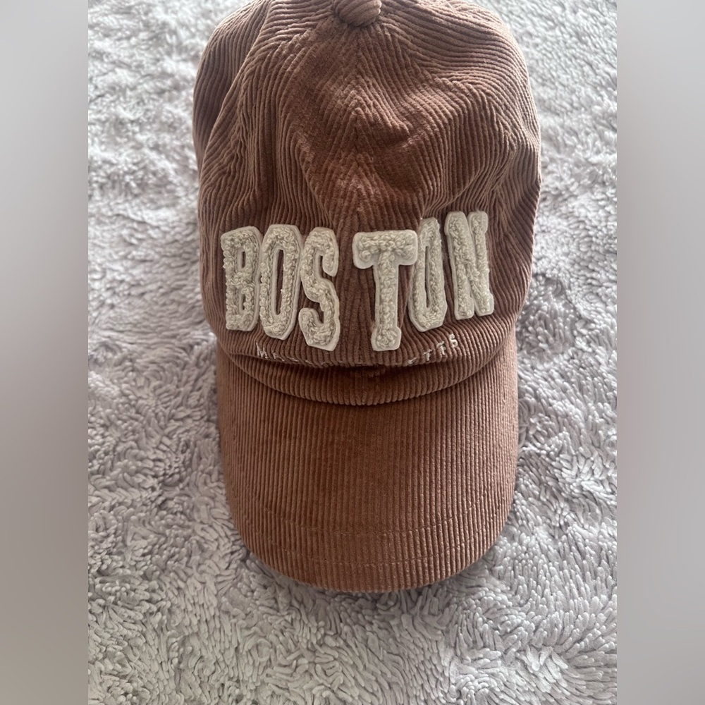 H&M Tan Cap - Picture 3 of 3